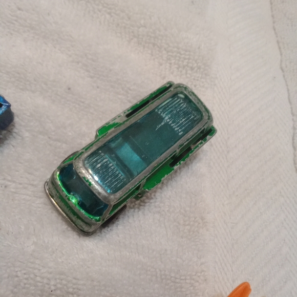 Vintage and Newer Hot Wheels Beach Bomb lot X 4 🔥🔥👍👍 - Picture 4 of 11